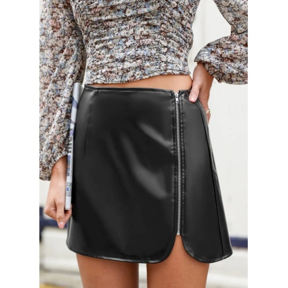 Cupshe Women Black Faux Leather Mini Skirt Size XS CAA02B4H003AA A-Line Zip Back